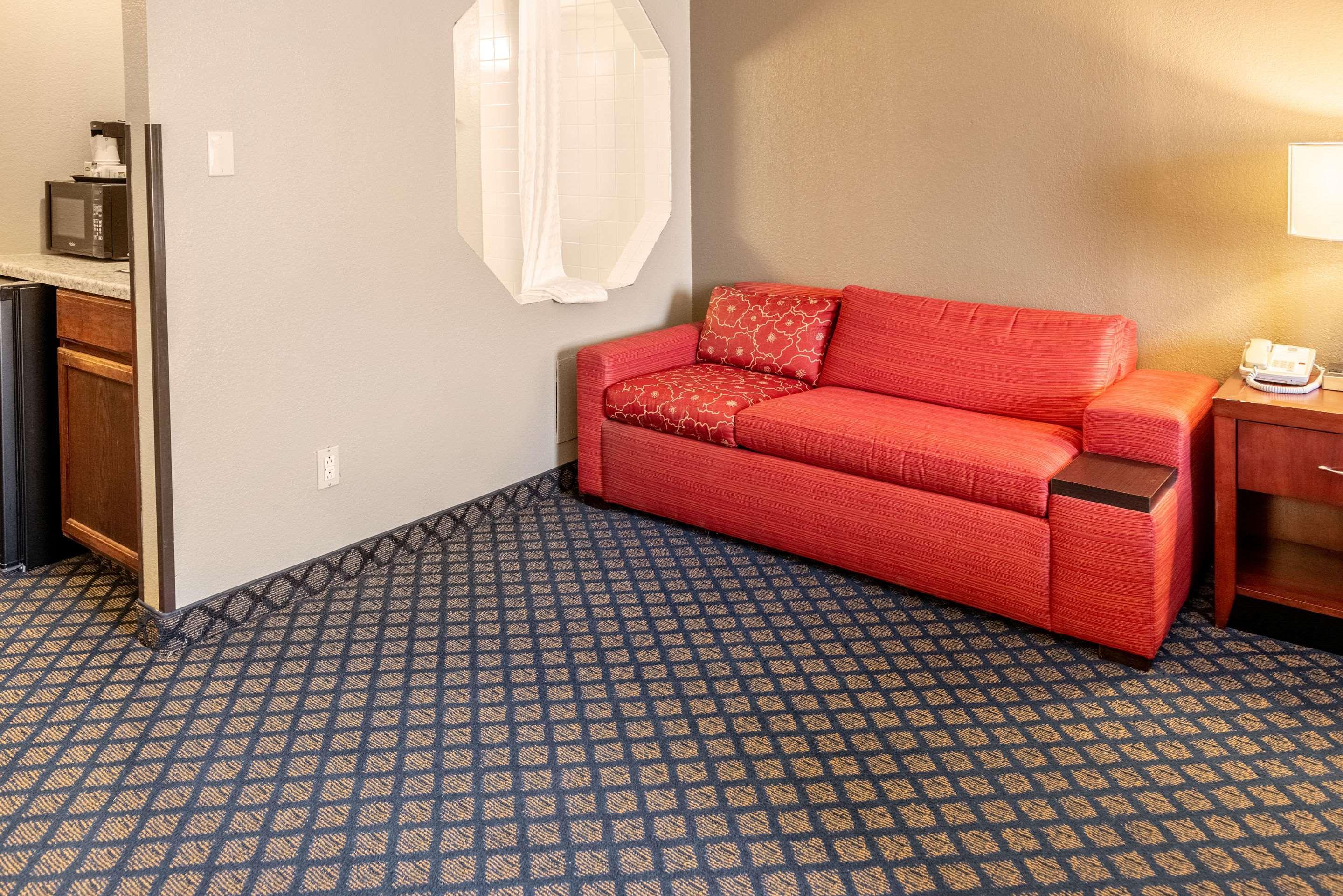 Quality Inn & Suites Seville Luaran gambar