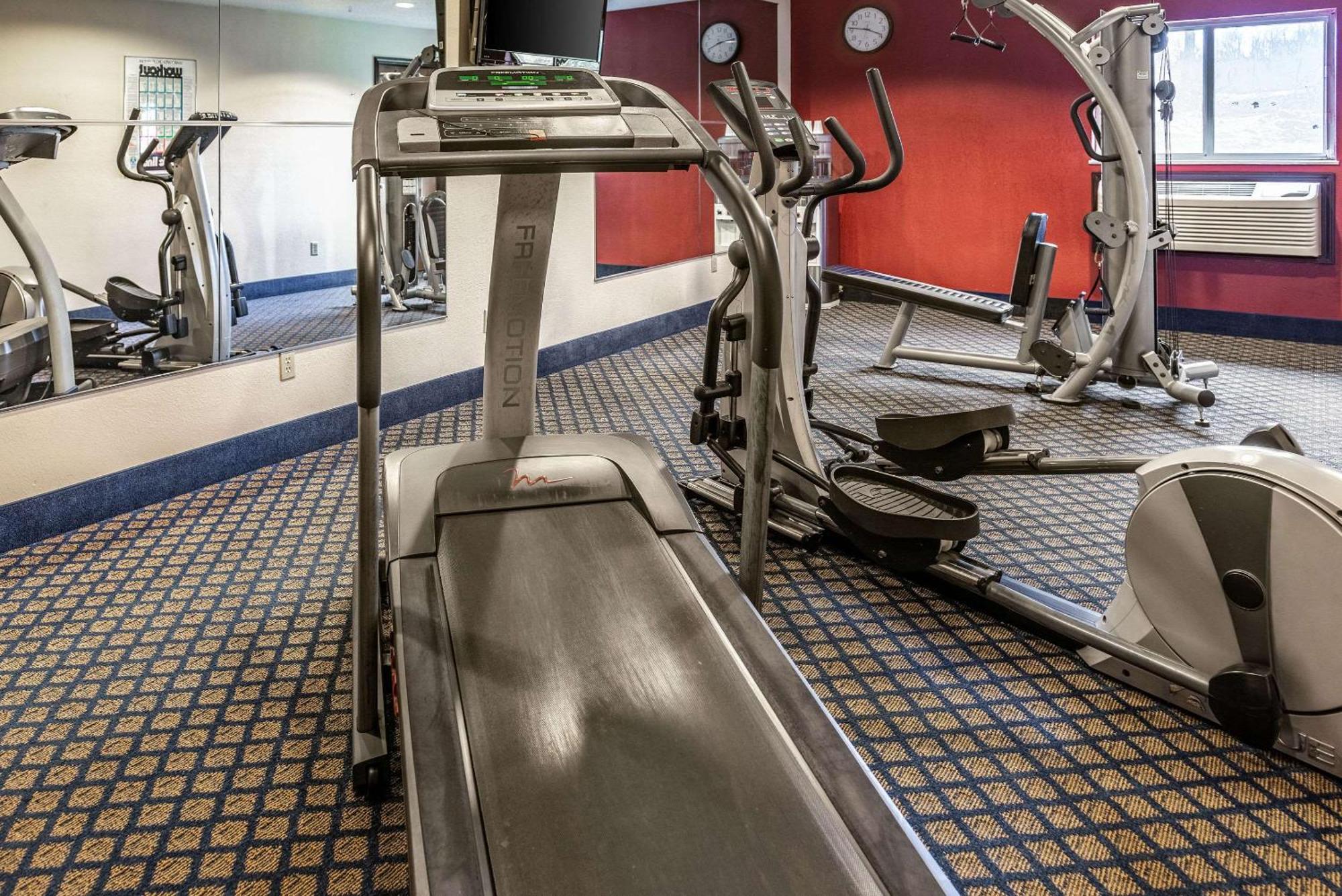 Quality Inn & Suites Seville Luaran gambar