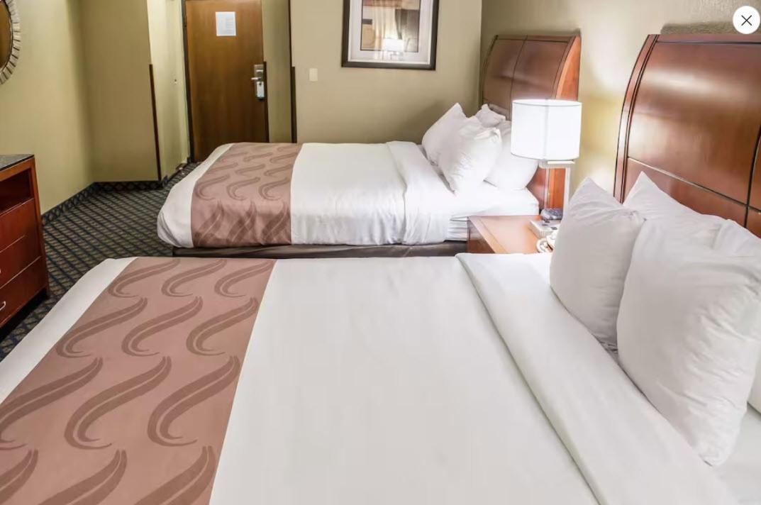 Quality Inn & Suites Seville Luaran gambar