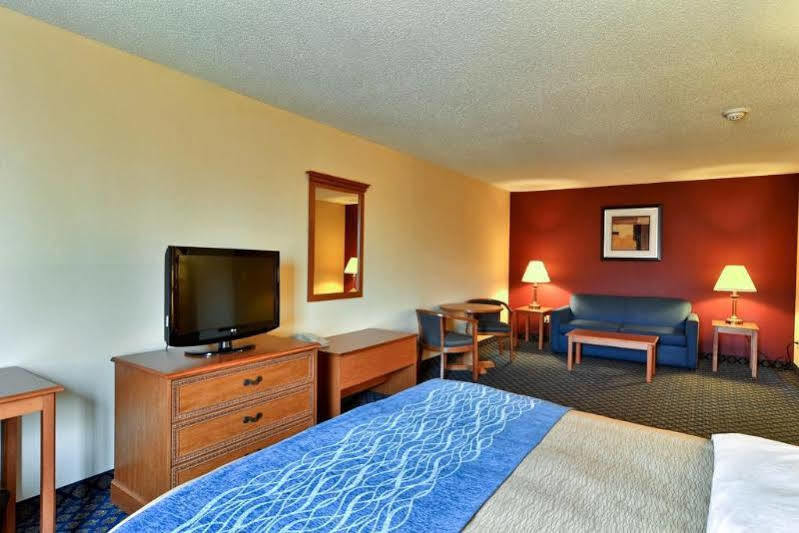 Quality Inn & Suites Seville Luaran gambar